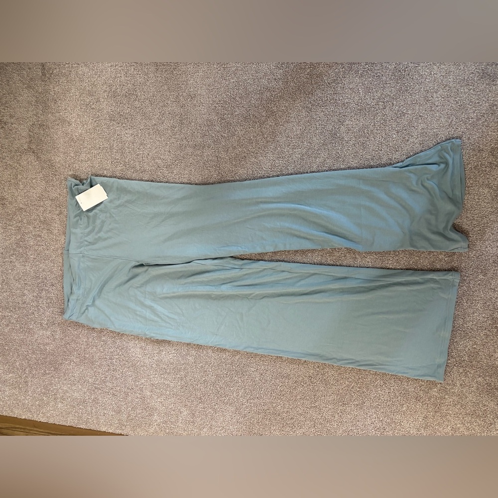 Skims sleep straight leg pants S NWT